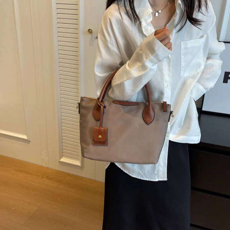 Fashion Casual Tote Waterproof Nylon Shoulder Commuting Handbag Crossbody Large Capacity Women'S Bag Y260205