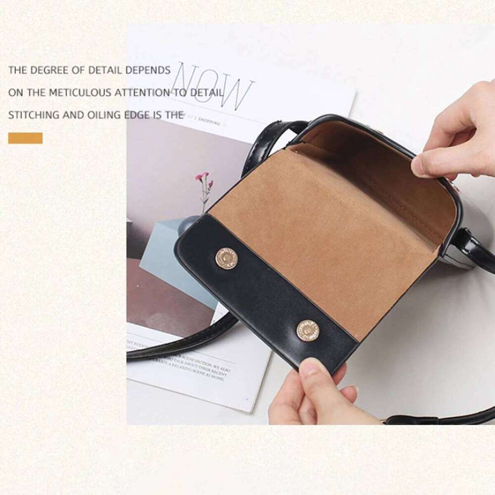 Versatile vertical Japanese and Korean simple flip phone commuting PU leather crossbody bag, square single-shoulder bag XJ260129