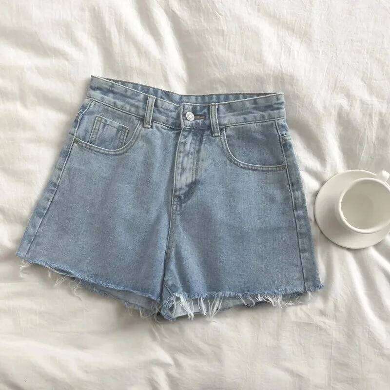 Korean High Waisted Raw Edge Women's 2023 Summer New Basic Button Pocket Shorts Street Denim Pant C260206