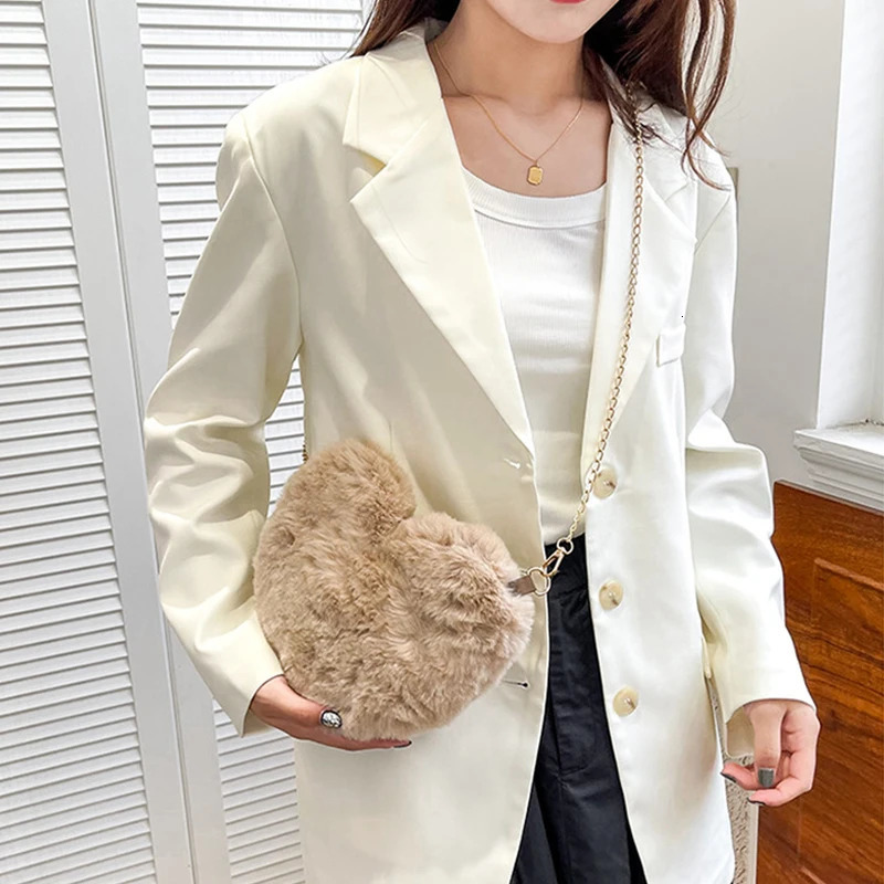 Fashion Love Bag Peach Heart Bag Womens Chain Crossbody Bag Plush Single Shoulder Plush Bag Coin Purse 260129