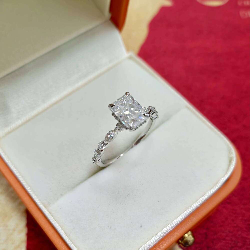 New Cut Moissanite Center 14K White Gold Ring For Weddings Men Band