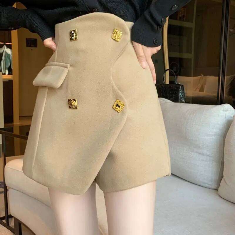 Black Woolen Shorts Women 2024 New Autumn Winter High Waist Slimming Loose Casual Wide Leg A-line Skirt for External Wear XJ260206
