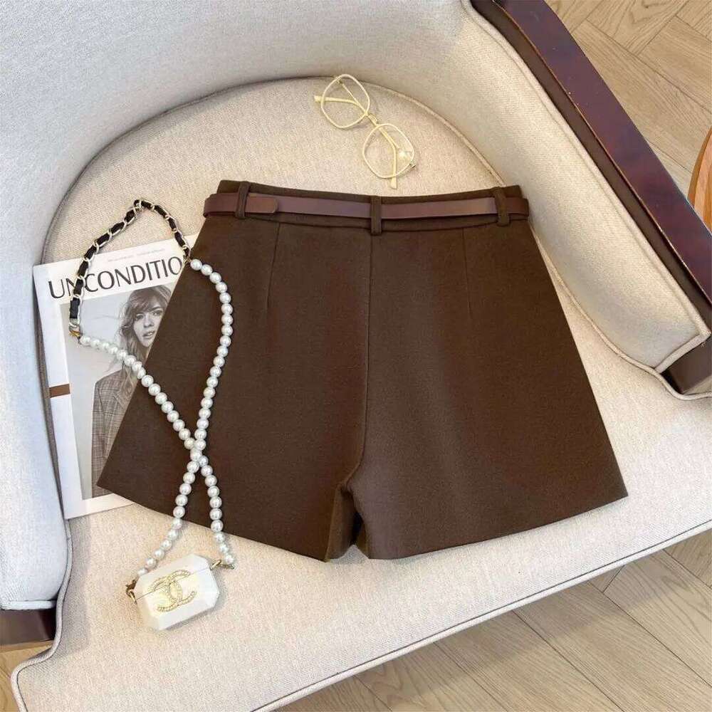 High Waisted Office OL Warm Women Woolen Shorts With Belt Autumn Winter Korean Style Wide Leg Short Pants Lady H260206