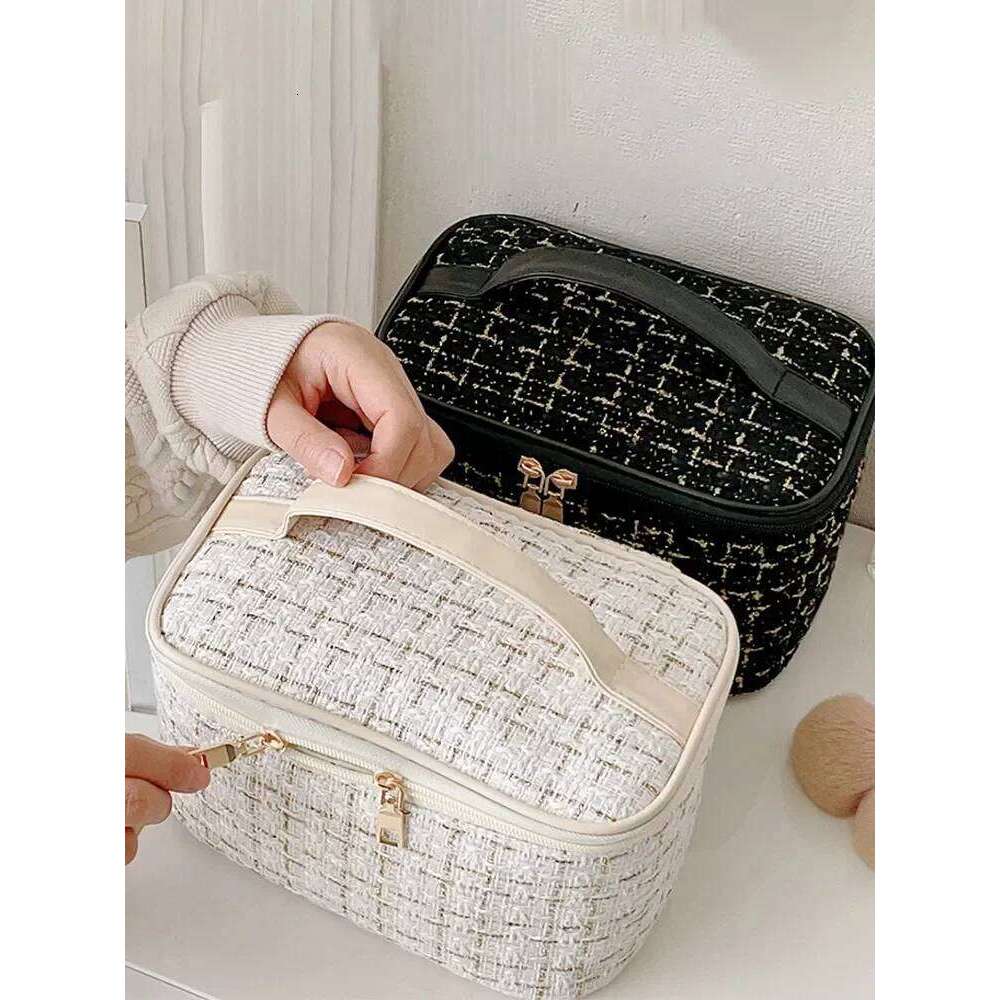 New Korean Style Of The Plaid Small Perfume Handheld Large-capacity High-color Cosmetic Storage Bag for Women Y260206