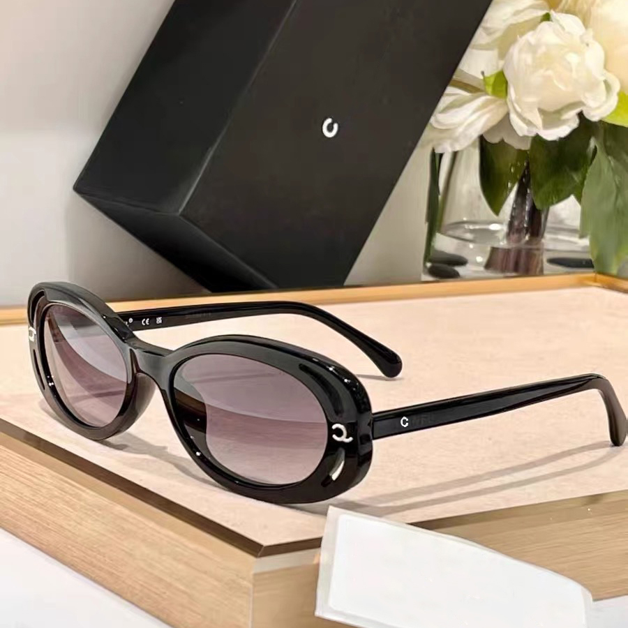 Sunglasses luxury Top Designers Letter leg sunglasses for women Spicy girl style Sexy trend men gift Beach shading UV protection glasses with box