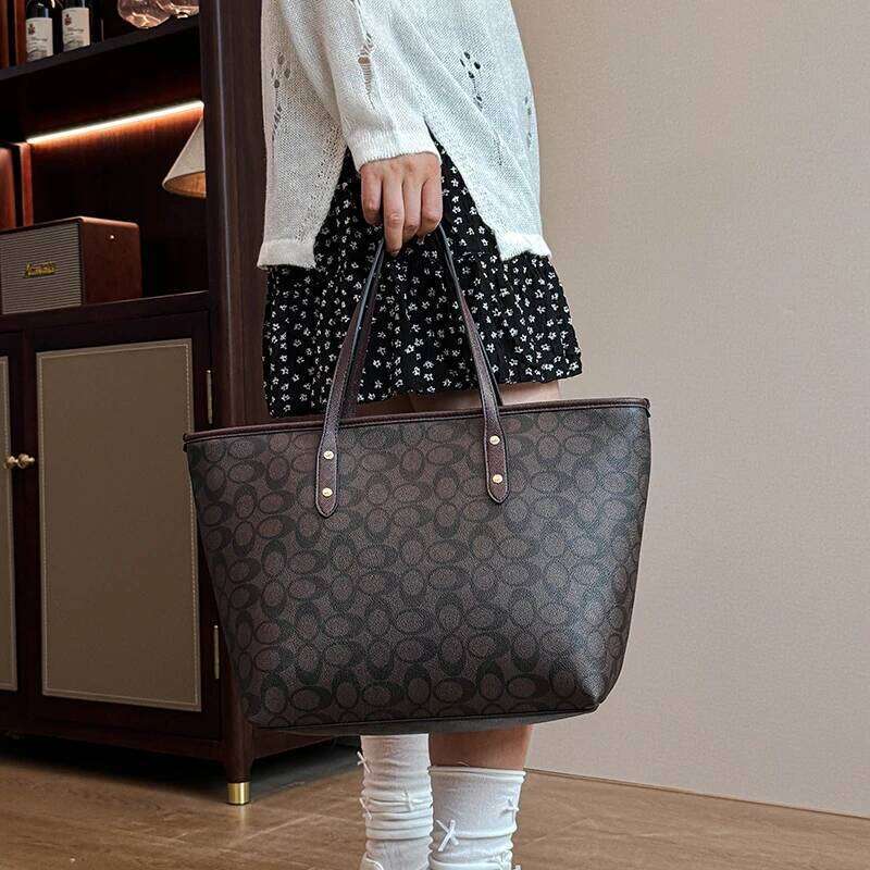 Elegant Leather Crossbody For Women, Shoulder Bag Messenger Style, By Famous Designer Luxury Brand Handbags Popular Classic Y260205