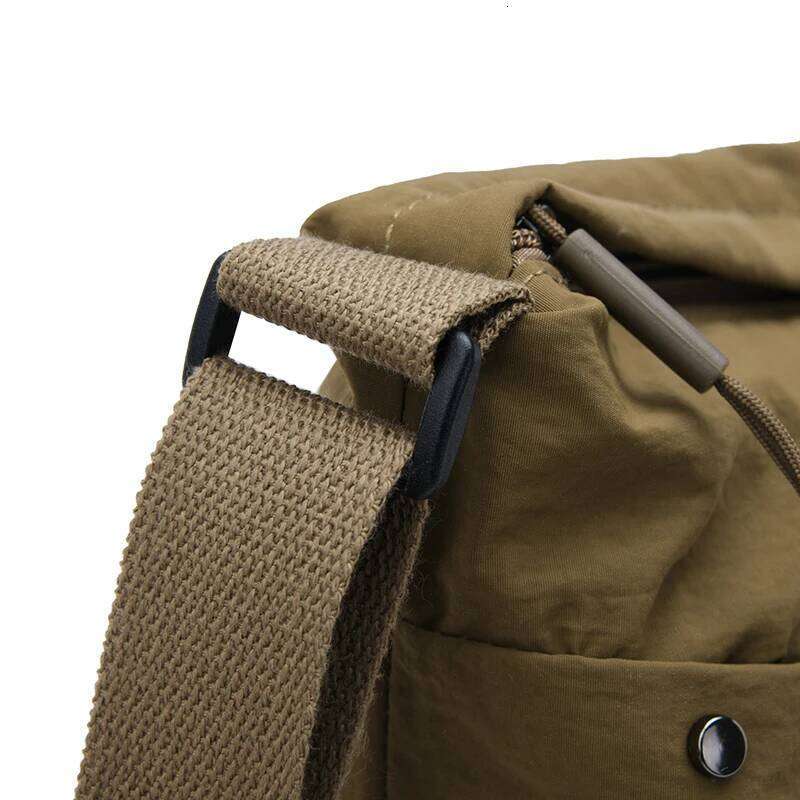 Women's Ultra Light Nylon Crossbody - Adjustable Strap, Zipper Closure, Fashionable Shoulder Bag for Daily Use XJ260129