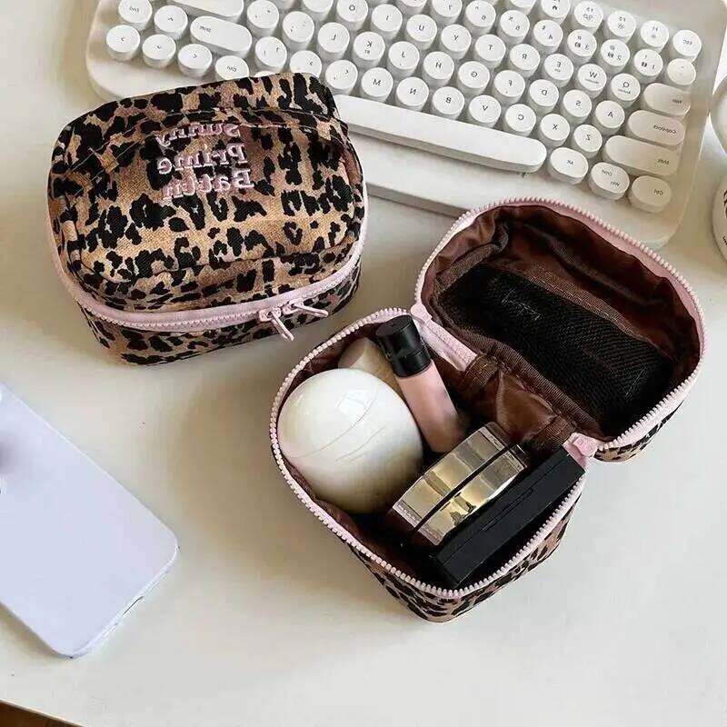 Leopard Embroidered Fashion Zipper Kawaii Cosmetic Case High Capacity Casual Makeup Bag Travel Toiletry Purse Women Y260206