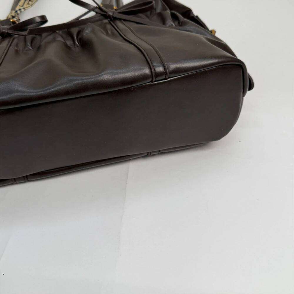 Retro Pleated Armpit Bag, Women's New Trendy Korean Version, Hand-Held Large Capacity Single Shoulder Commuting Bag Y260205