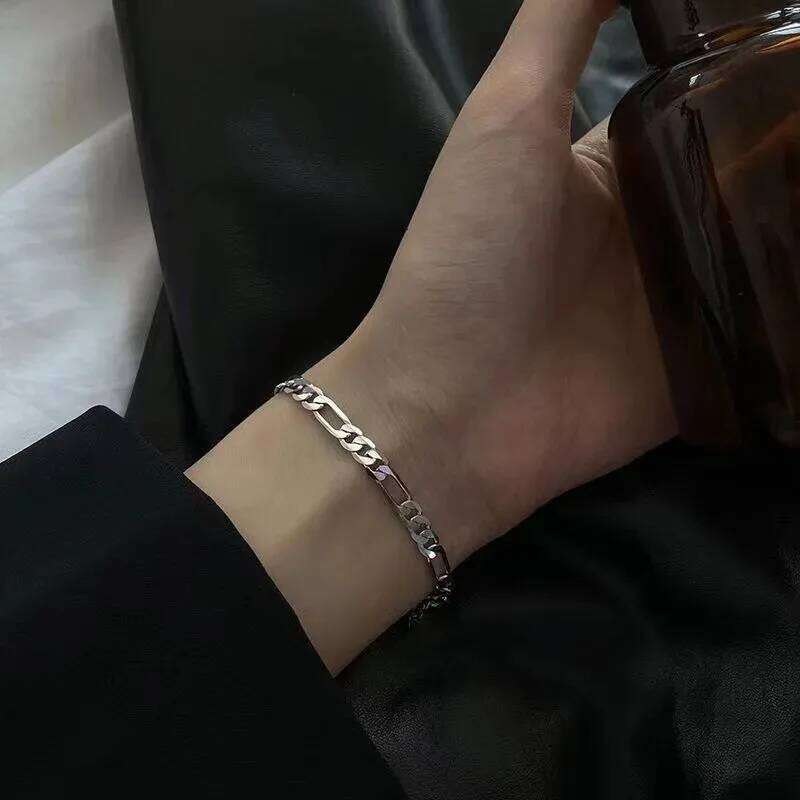 Silver 4mm /6mm Fashion Figaro ChainBracelet Men Cuban Chain Trendy Jewelry Gifts for Parties 26H0206