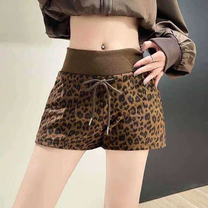 High Waist Leopard Print Casual Shorts Women's Outerwear Autumn 2025 New Style Slimming Wide Leg Boot Pants XJ260206