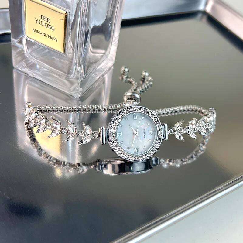 Luxury Rhinestone Bracelet Women Watches Elegant Roma Dial Ladies Wristwatch Reloj Mujer Girls Clock Gift Z260206
