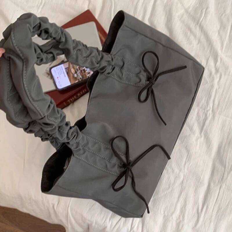 Korean Chic Sweet Y2k Aesthetic Shoulder Bags Fashion Women All Match Bow Pleated Handbags Simple Office Lady Underarm Bag Y260205