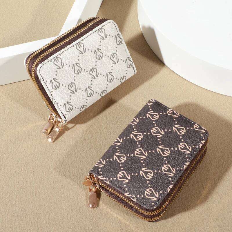 Chic Vintage Zippered Card Holder Wallet for Women - Secure Multi-Card Slots, Fashionable Faux Leather with Coin PurseLuxurious Y260206