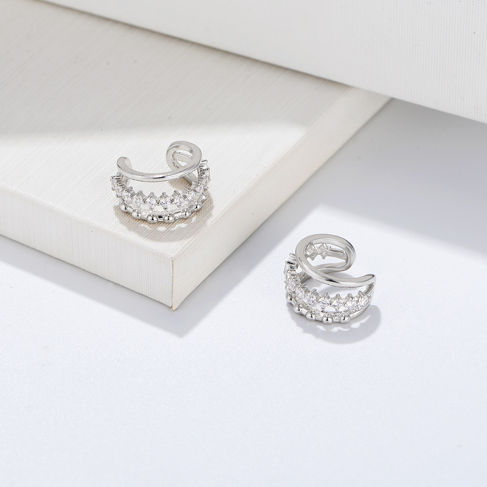 French minimalist luxury earrings women, S925 sterling silver geometric hollow-out diamond-studded clips, no need for ear piercing, high-end design