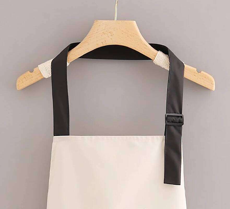 Strap Waterproof And Oil Resistant Bear Printed Adult Apron Household Cleaning Work Clothes Kitchen Accessories S260205 094