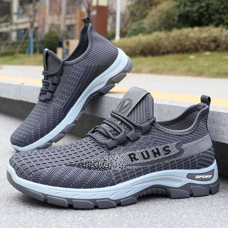 2025 Spring Men's Loose Sports Breathable Mesh Lightweight Outdoor Anti slip Wear resistant Casual Shoes