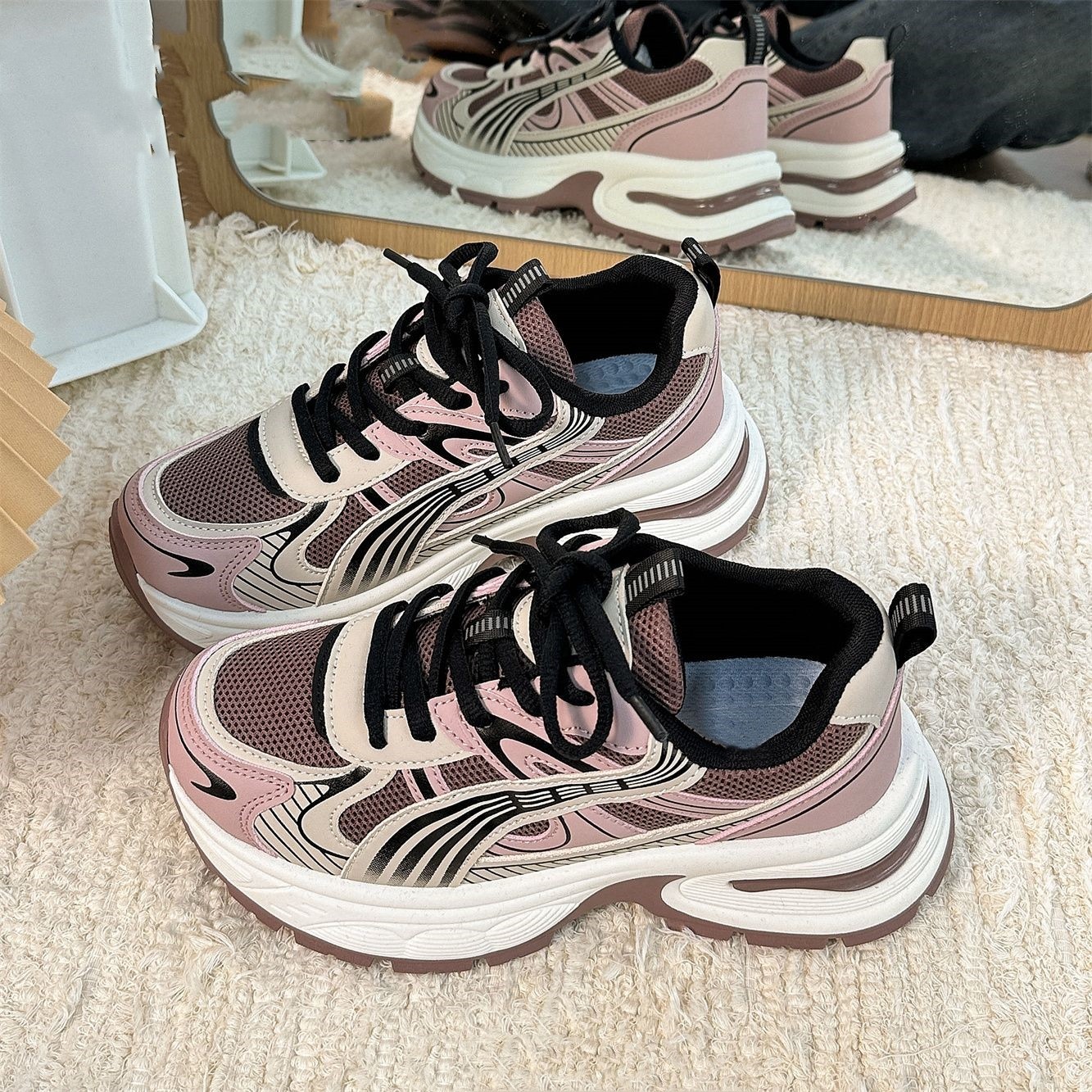 Spring And Summer New Student Net Surface Breathable Dad Shoes Women Street Shot Retro Platform Sneakers