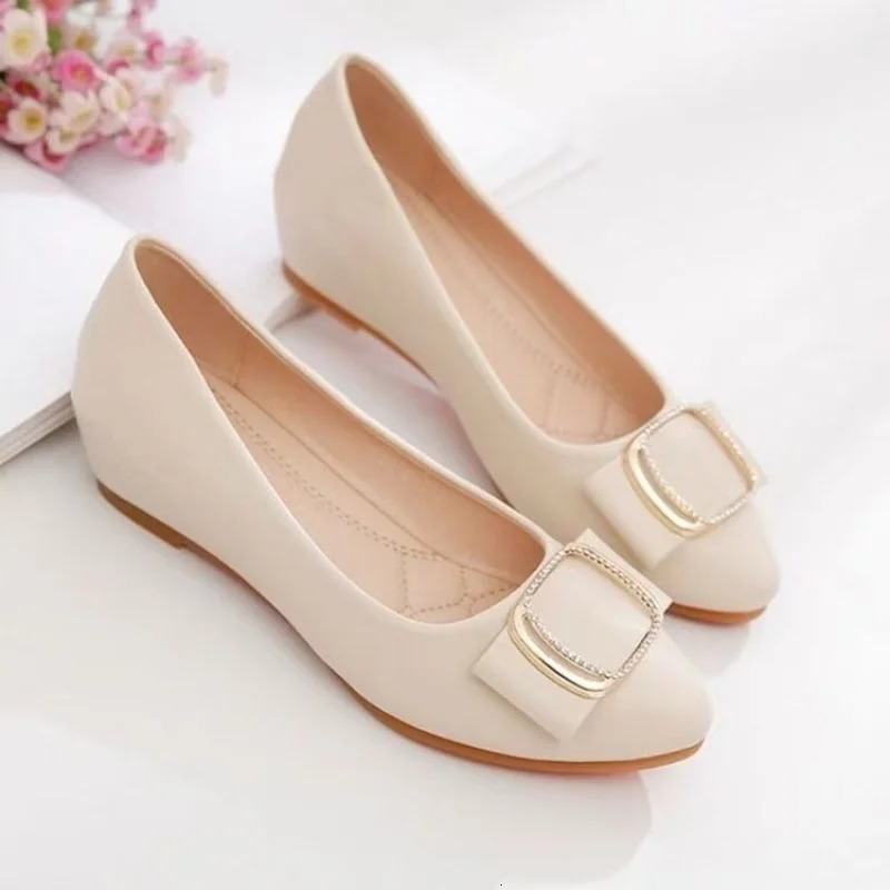 2025 Minimalist Square-Buckle Chain Flats Genuine Leather Slip-Resistant Cushioned Mom Loafers 260124