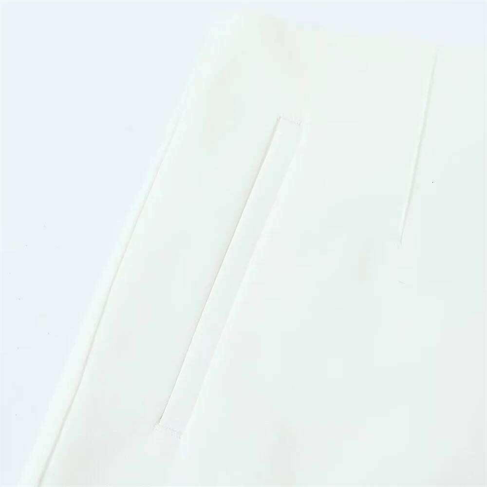 2025 RARA Summer New Women's Clothing Fashion Style Simple Loose High Waist A-line Look Thin and Tall Casual Shorts XJ260206