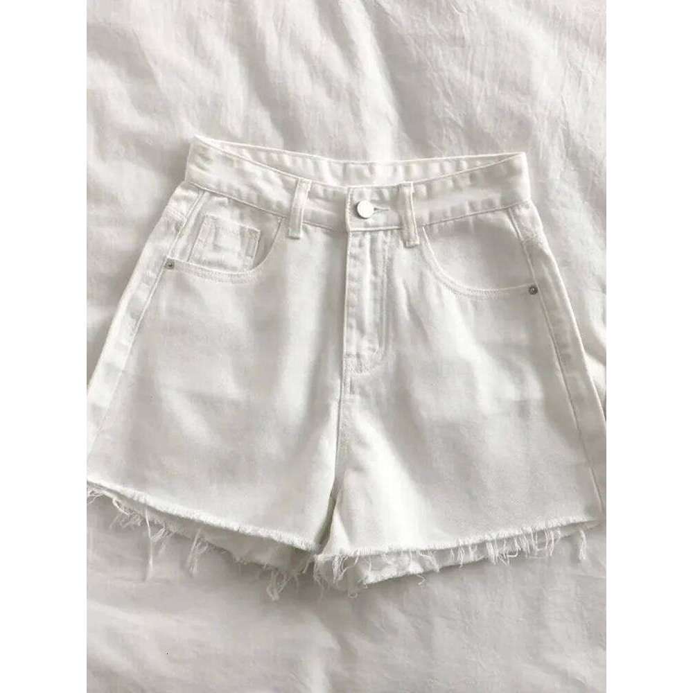 Korean High Waisted Raw Edge Women's 2023 Summer New Basic Button Pocket Shorts Street Denim Pant C260206