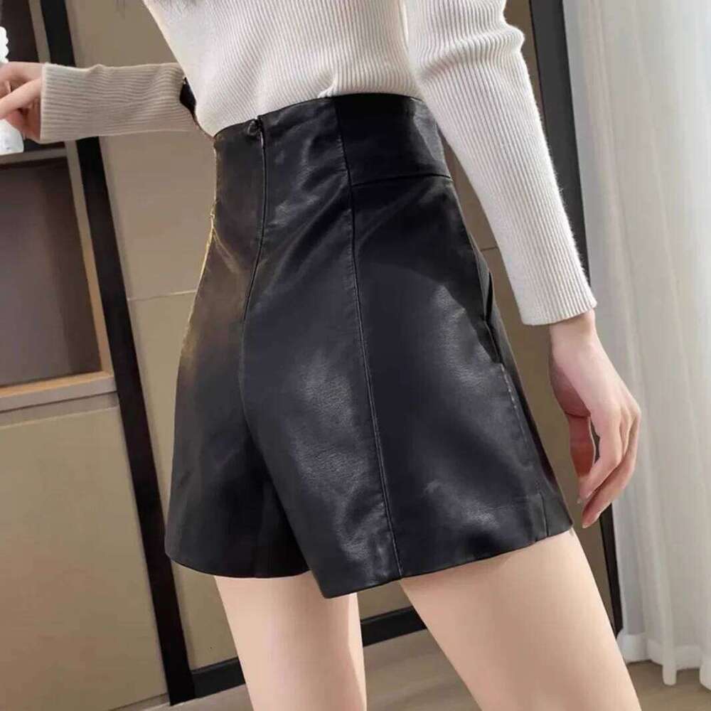 High Waist PU Leather Shorts Women's Outerwear Autumn Winter New Style Black A- Line Wide Leg Loose Korean Version Boot Pants XJ260206