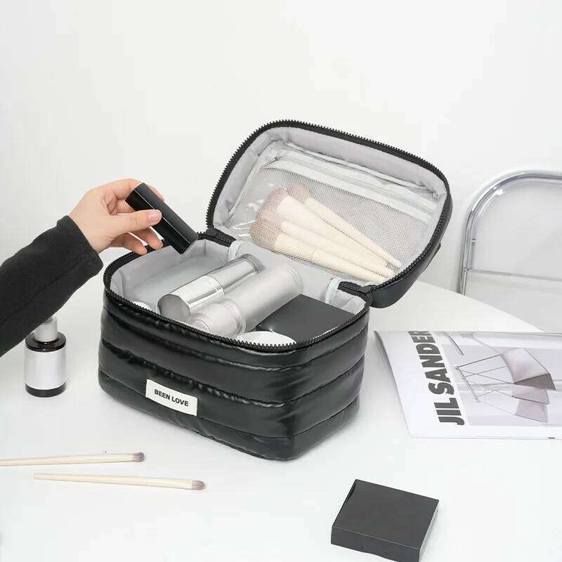 2025 New Design Cosmetic Handheld Makeup Bags Large Capacity Lipstick Skincare Storage Bag Travel Portable Women Ideal Gift Y260206