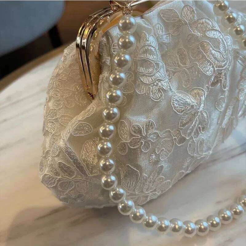 Embroidered Evening Handbags Pearl Chain Shoulder Bag All-Match Clip Dinner Party Clutch Purse Luxury Women Messenger Bags White Y260205