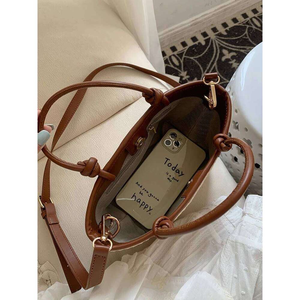 Summer Vacation Women's Beach Straw Shoulder Bag Retro Design Ladies Portable Crossbody Bags Knot Basket Woven Tote Handbags Y260205