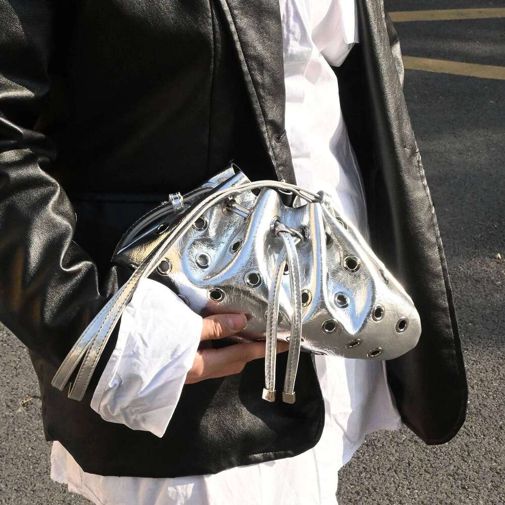 rivet hollow armpit women's versatile hand-held bucket bag 2025 New In Rivet Hollow Small Underarm Shoulder Y260205