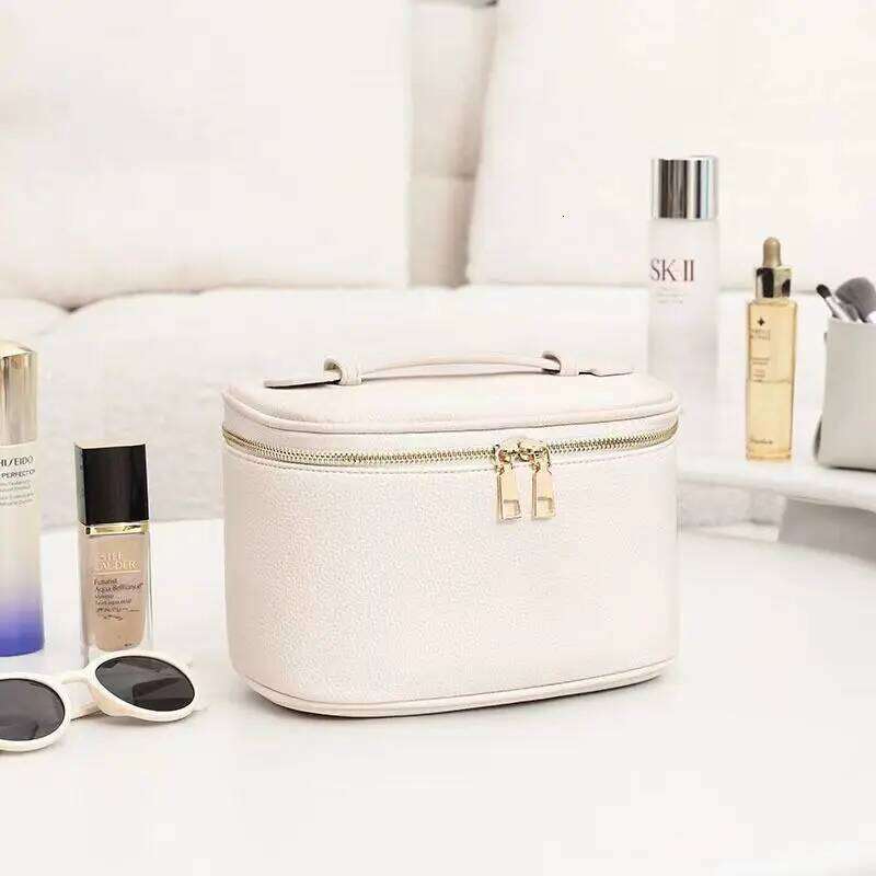 Makeup 2024 New Women's Portable Instagram Handheld Travel Small Cosmetics Toiletries Storage Bag Y260206