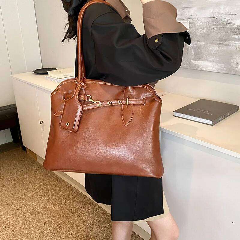 2024 Autumn Winter New Commuter Handbag Fashionable and Simple Design High-end Women's Versatile Large-capacity Tote Bag Y260205