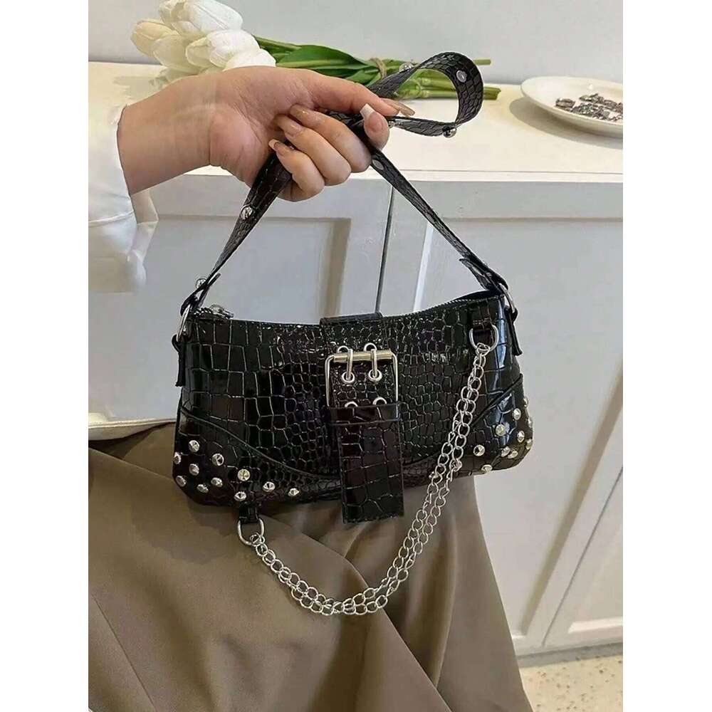Women's Underarm Bag, European And American Style Vintage Rivet Motorcycle With Pleat Crescent Solid Shoulder Bag For Women Y260205