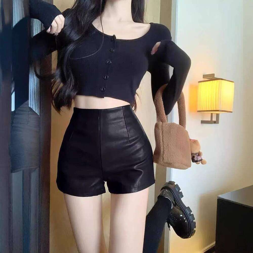 High Waist PU Leather Shorts Women's Fashion Slim Fit Casual Boost Hip Bootcut Pants Sexy Trendy Autumn New Arrival XJ260206