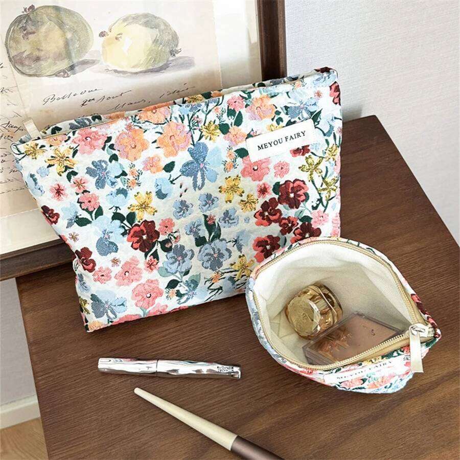New Vintage Flower High-quality for Women Cosmetic Bag Large Capacity Canvas Makeup Pouch Travel Organizer Y260206