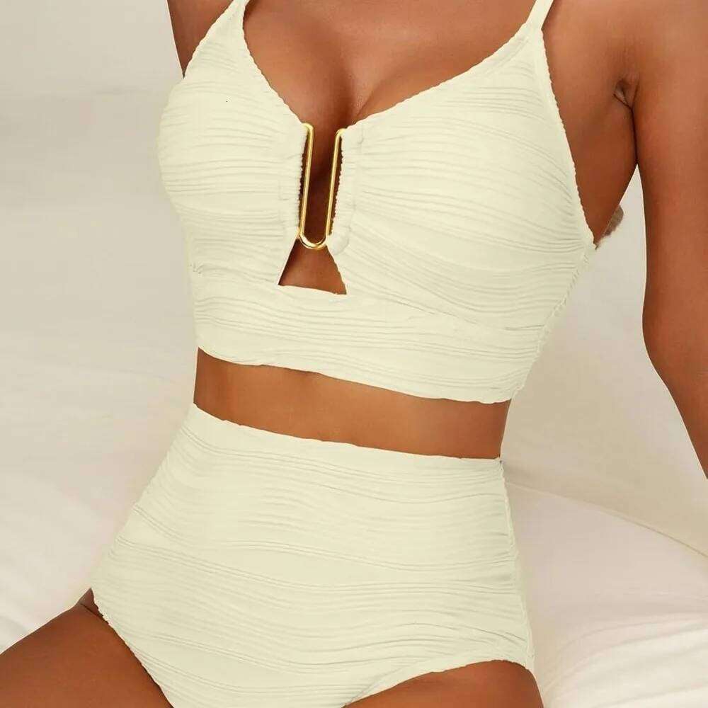 Solid Color Women's Fashionable Elegant Split Style Hollow Personality Swimsuit Chest Cushion No Steel Support Bikini Z260206