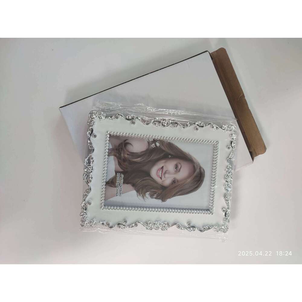 European Retro Simple High-Grade Resin Wedding Stand Epoxy Photo Frame S260205