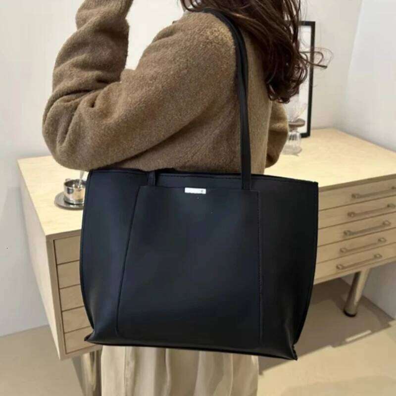 Large-capacity Trendy Tote Bag, New Retro Commuter Handbags, 2026 Winter Trend Korean Shoulder Bags for Women Y260205