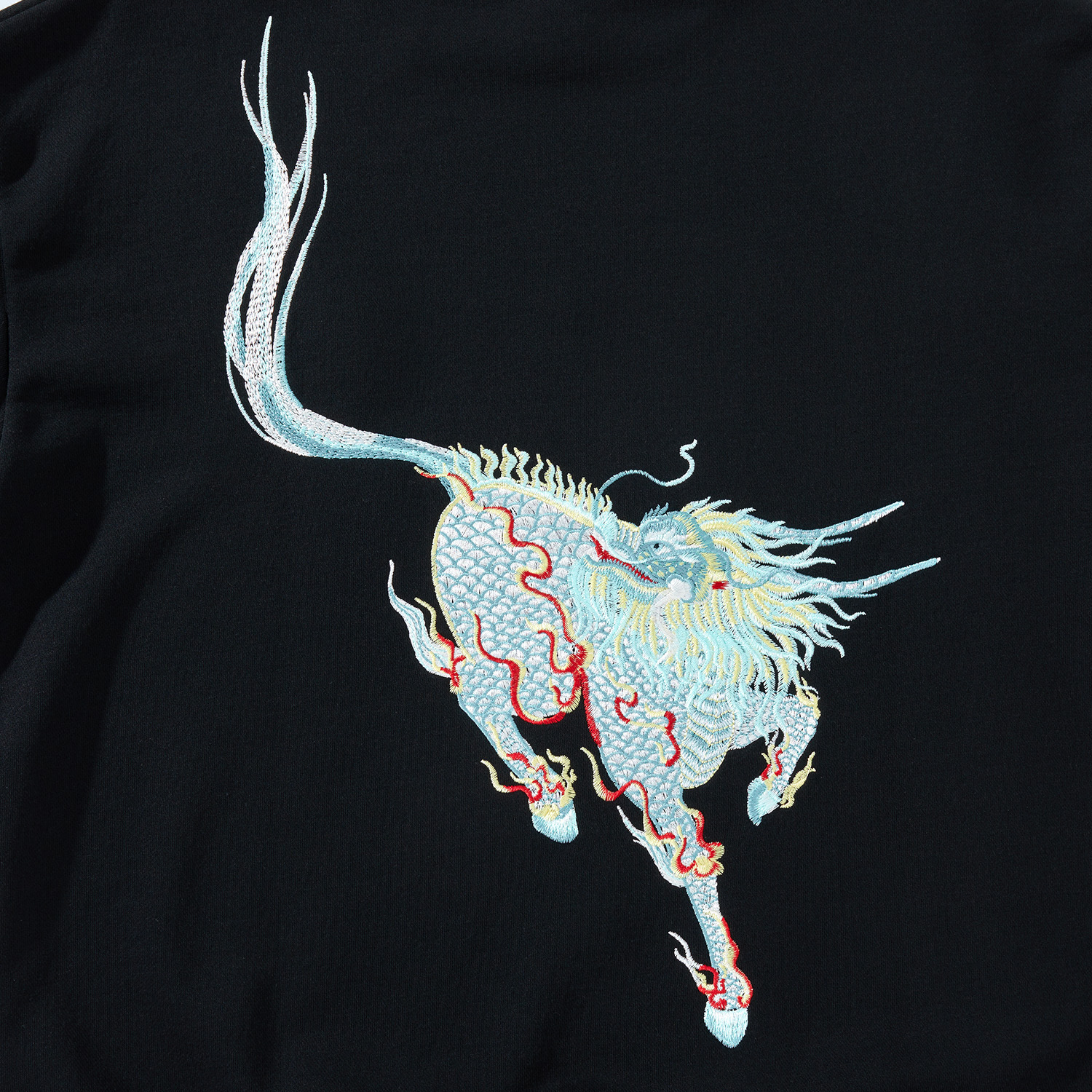 2026 New Design Kirin Embroidery Hoodie Chinese Style Loose Trend Men Crewneck Top Black White