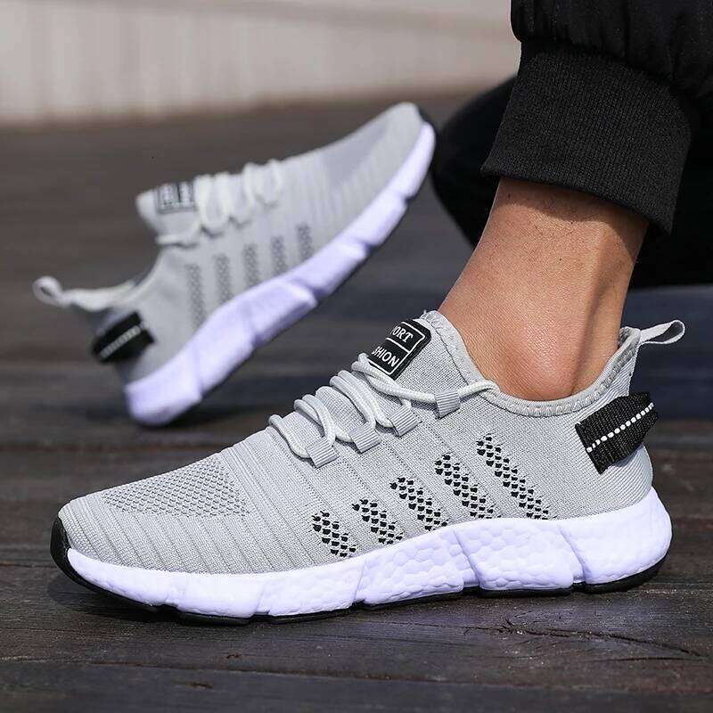 New Men's Cushioned Running Knitted Mesh Breathable Soft Soled Sneakers Fashion Forward Lightweight Outdoor Exercise Shoes