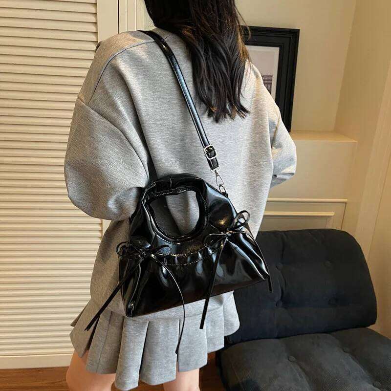 Korean Simple Bow Design Portable Bucket Women's Shoulder Bags Fashionable Commuter Messenger Bag Magnetic Buckle Handbag Y260205