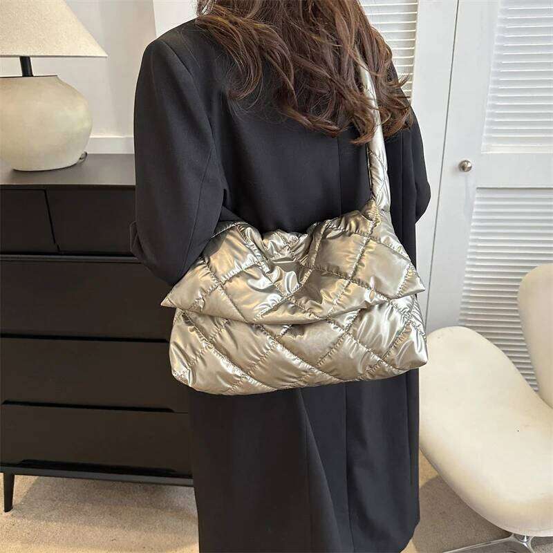 Space Cotton Designer Underarm Winter Luxury Down Padded Ladies Tote Women Quilted Large Capacity Handbag Shopper Bag XJ260129