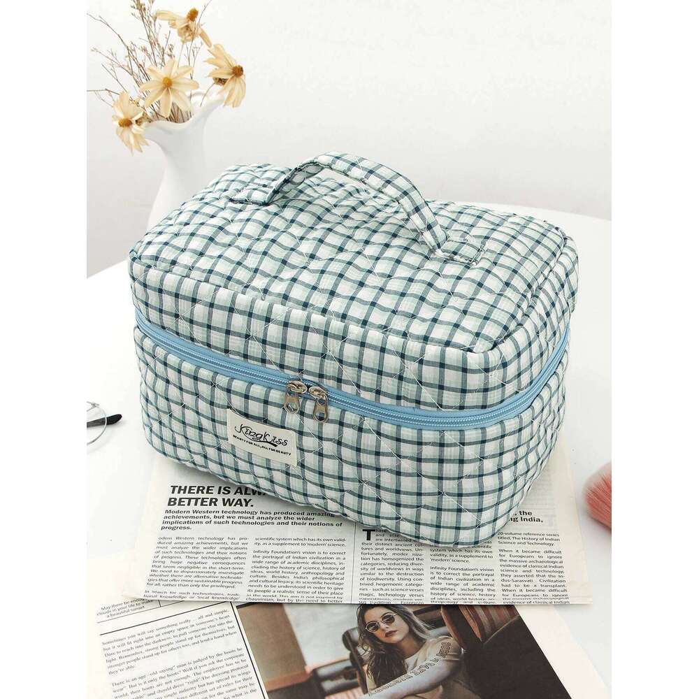 1 pc/set blue and white plaid fashionable portable bathroom essential bag, makeup storage bag Y260206
