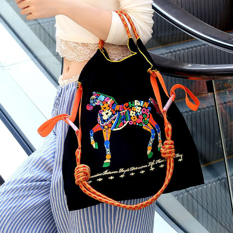 New Canvas Large Capacity Women's Shoulder Casual Versatile Handbag Crossbody Embroidered Tote Bag MASA