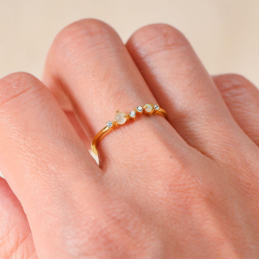 s925 sterling silver Japanese-style natural moonstone for women, light luxury niche design inlaid with opal, exquisite ring