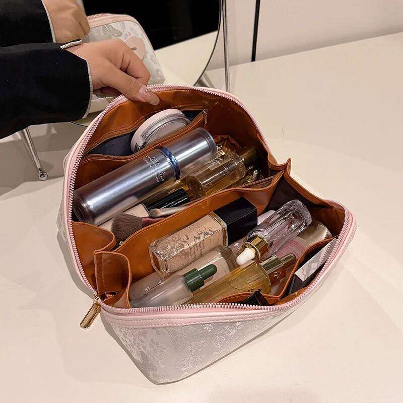 2025 New Portable Makeup Bag for Women, Large Capacity Independent Partition Bag, Handheld Toilet and Cosmetics Storage Y260206