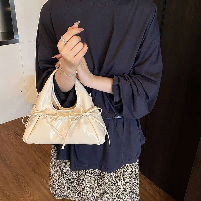 Trendy Versatile Women's PU Leather Bow Single Shoulder Crossbody Bag Simple Casual Commuting Storage Armpit Bags Y260205