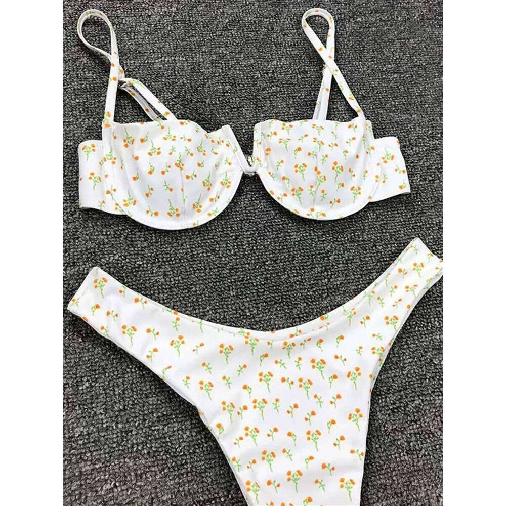 Underwired V-Bar Bikinis 2025 Polka Dot Women Swimsuit Female Swimwear Two Pieces Bikini Set Push Up Bathing Suit Swim XJ260206
