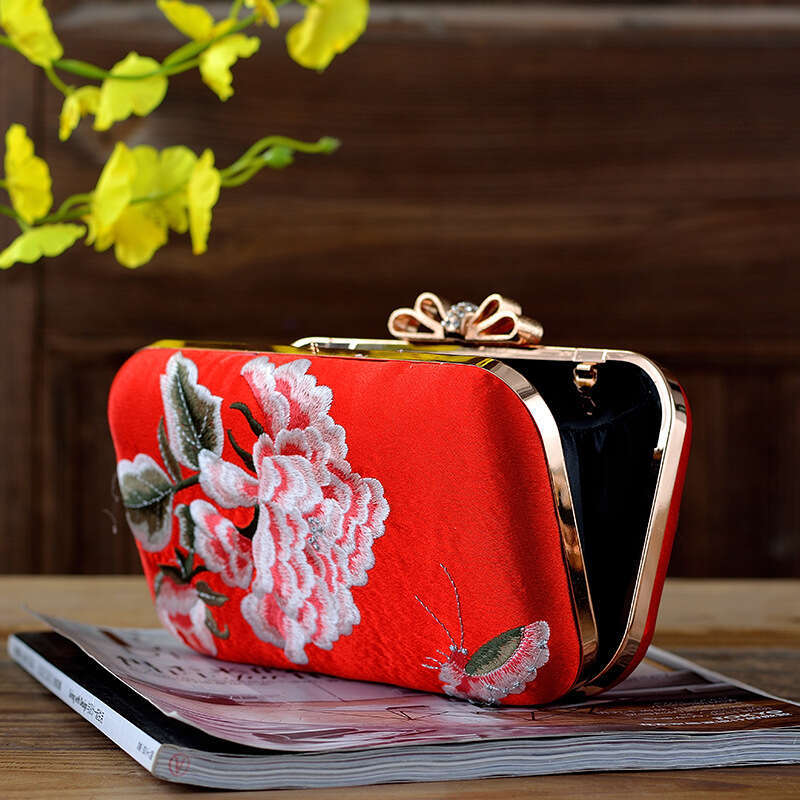 New Fashion Chinese Embroidered Flower Cheongsam Women's Hanfu Ancient Style Bag MASA