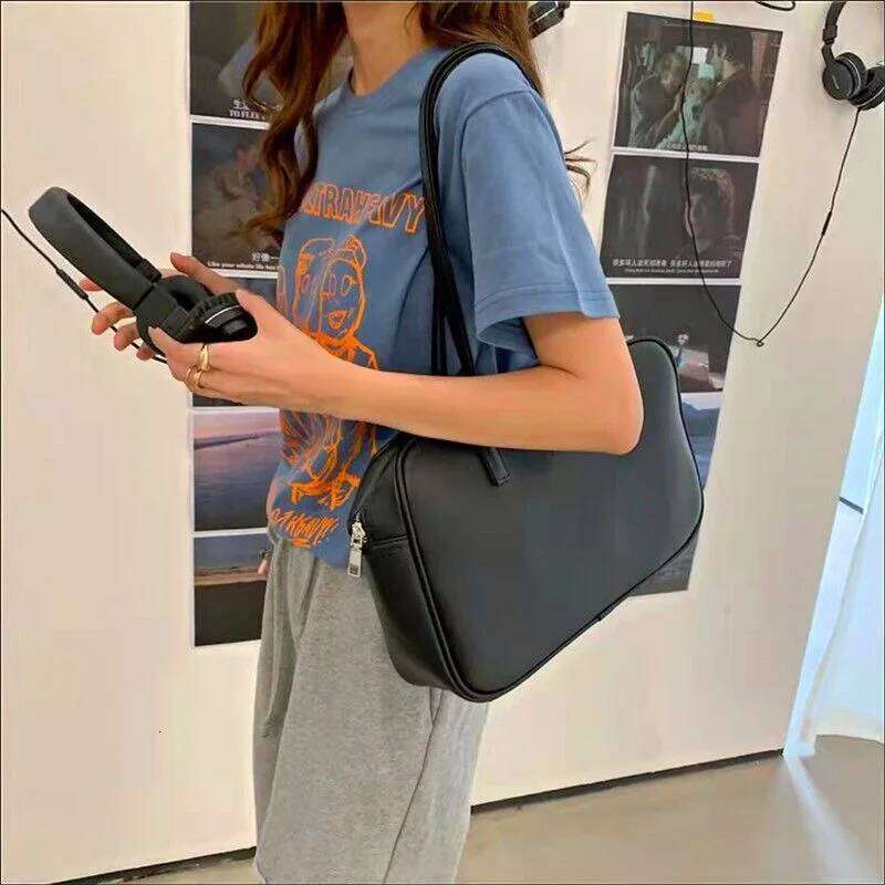 Soft PU Leather Women Shoulder Large Capacity Shopping Bag Casual Female Square Tote Bags Simple Ladies Travel Handbags Y260205